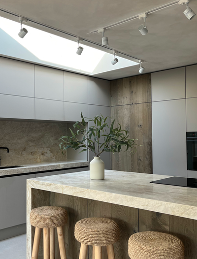 Faux Willow Eucalyptus - Green (5 Stems)